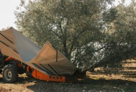 Şemsiyeli Zeytin Hasat Makinesi